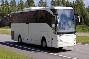 Why Charter Buses Are Ideal for School Field Trips